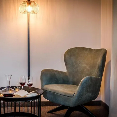 Tanner Hotel 4*